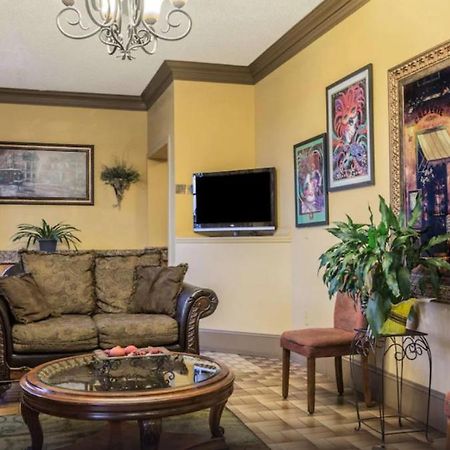 Super 8 By Wyndham New Orleans Hotel Ngoại thất bức ảnh